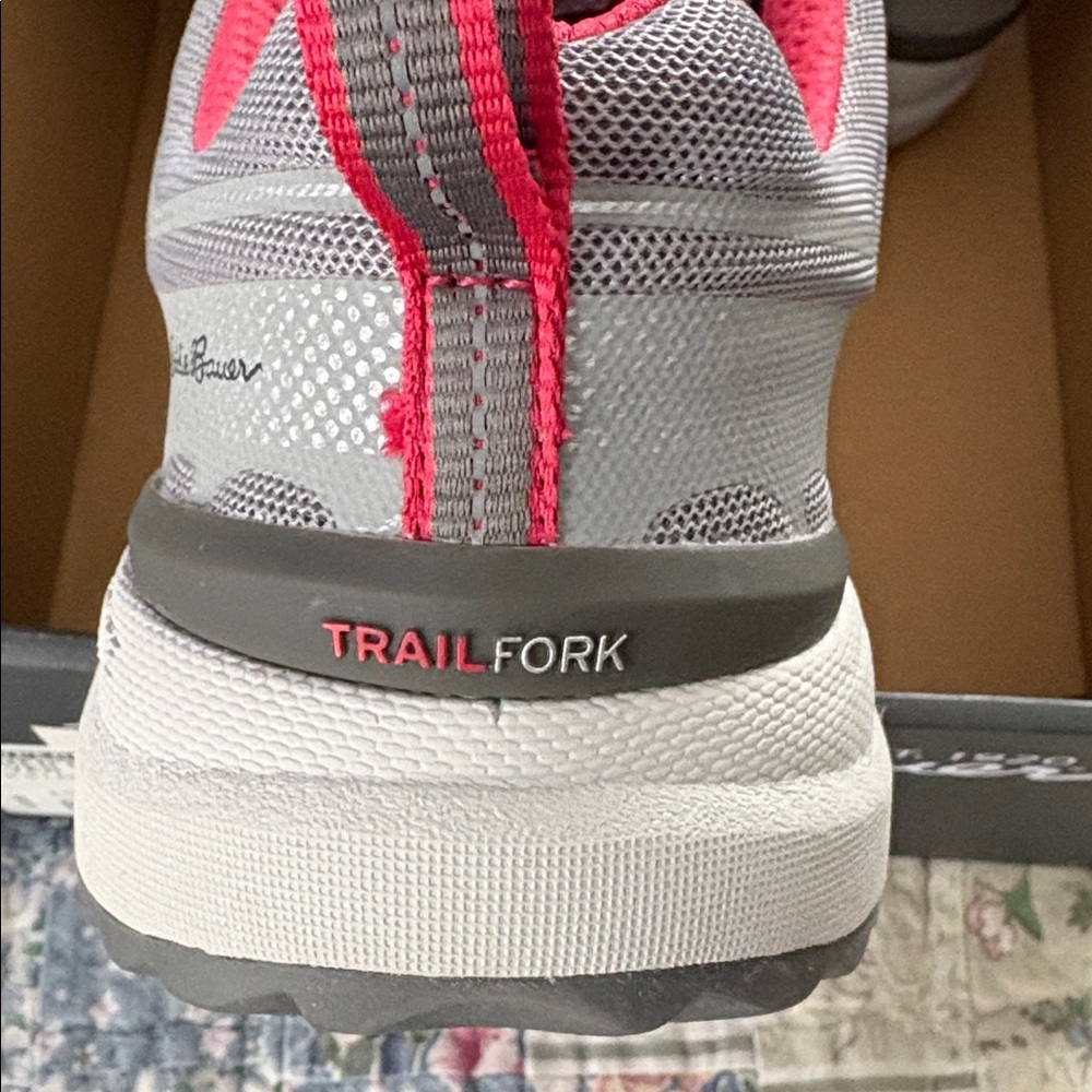 Eddie Bauer Trail Fork Hikers - Picture 7 of 8